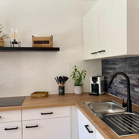 Stilvolles Appartement เยนา ภายนอก รูปภาพ